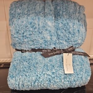NWT Vera Bradley Blue Fleece Throw, Lisbon Medallion Cool